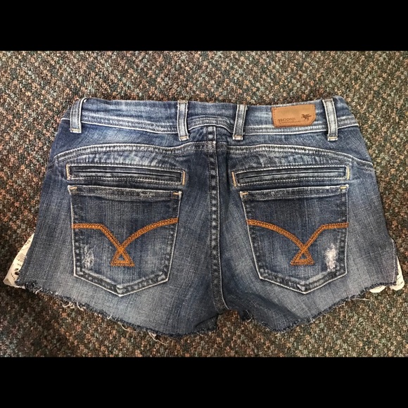 Peek a Lace Shorts - Picture 2 of 2